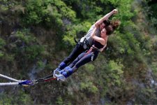 bungee-jumping-in-manali-package.jpg